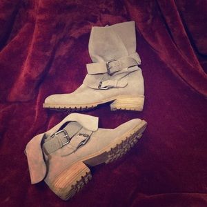 Dolce Vita suede boots